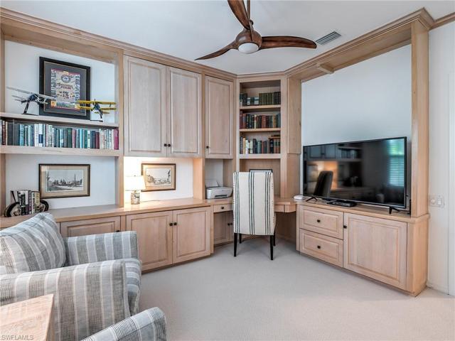 Third bedroom/office/flex room
