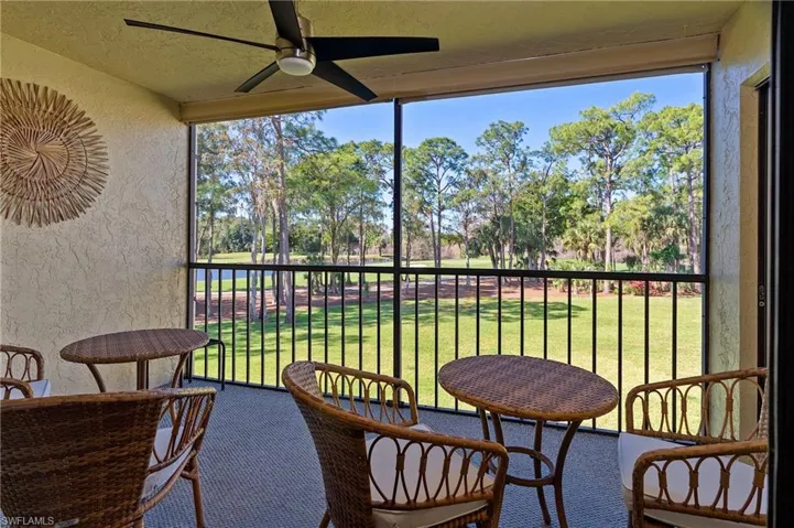 221 Fox Glen DR # 2209, NAPLES FL 34104