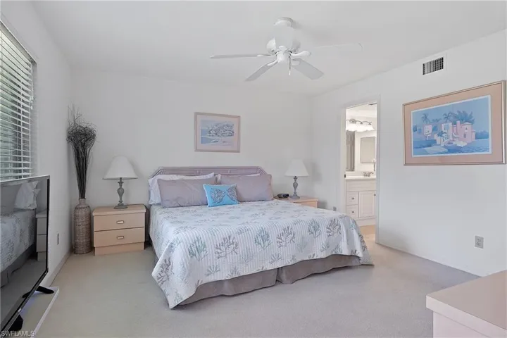 221 Fox Glen DR # 2209, NAPLES FL 34104