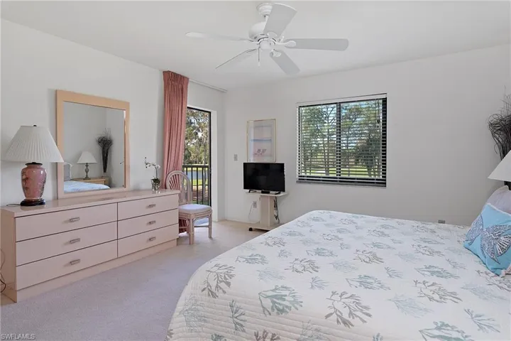 221 Fox Glen DR # 2209, NAPLES FL 34104