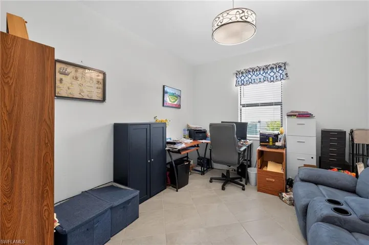 3335 Menores Way, Fort Myers, Florida 33905