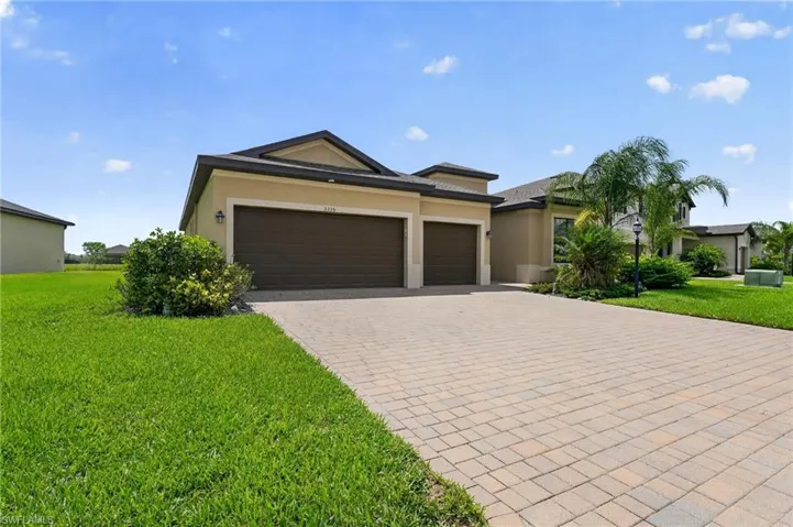 3335 Menores Way, Fort Myers, Florida 33905