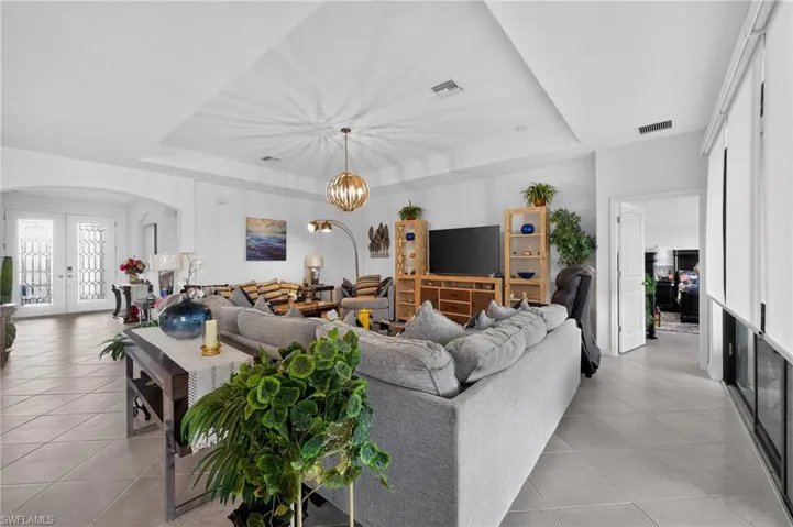 3335 Menores Way, Fort Myers, Florida 33905