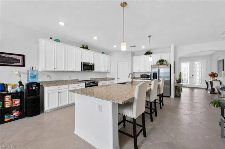 3335 Menores Way, Fort Myers, Florida 33905