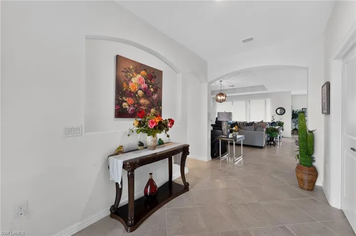 3335 Menores Way, Fort Myers, Florida 33905