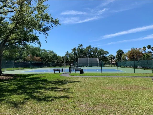 2 tennis courts