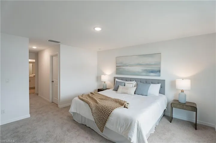1811 Ne 1st Pl, Cape Coral, Florida 33909