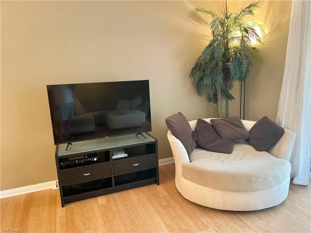 LIVING ROOM 55" SMART TV
