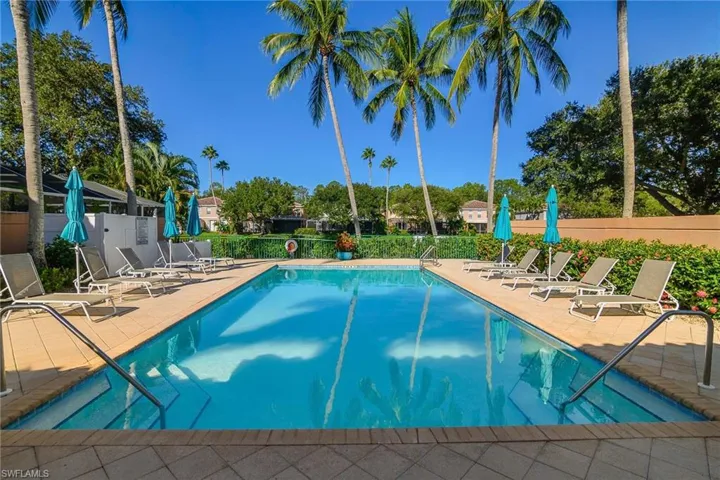 COMMUNITY HEATED POOL