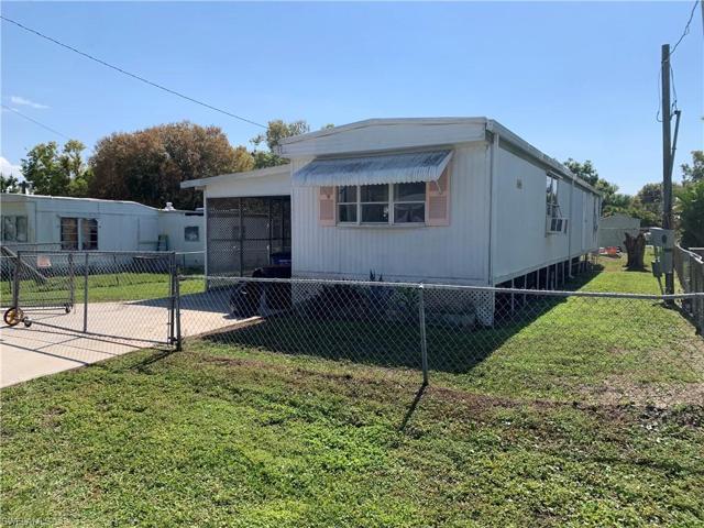 259  San Diego  ST, NORTH FORT MYERS, FL 33903
