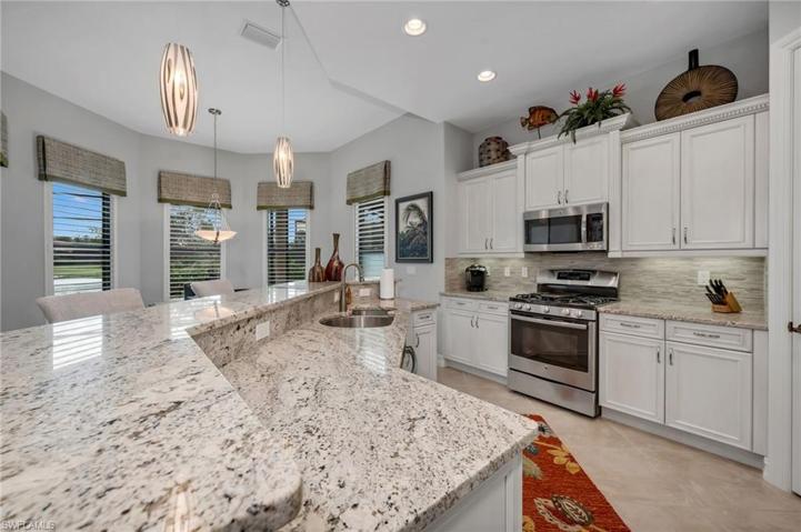 Meals are a breeze in this well appointed kitchen!