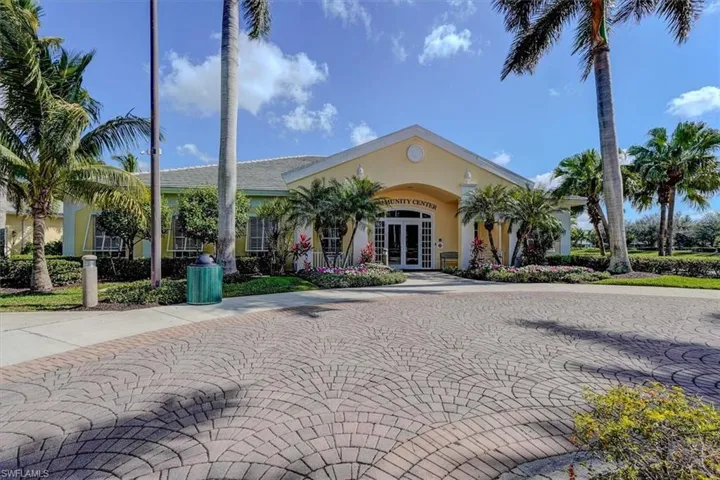 Sandoval Clubhouse iew of building exterior