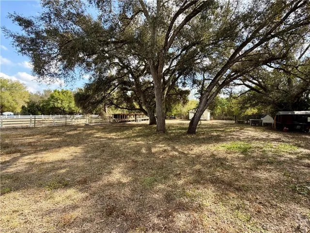 5395 W State Rd 80  , Fort Denaud, FL 33935
