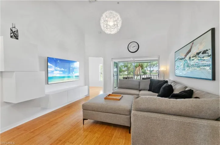 28072 Cavendish Ct 2211, Bonita Springs, Florida 34135