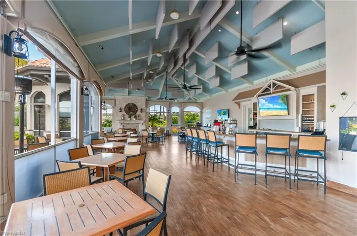 28072 Cavendish Ct 2211, Bonita Springs, Florida 34135