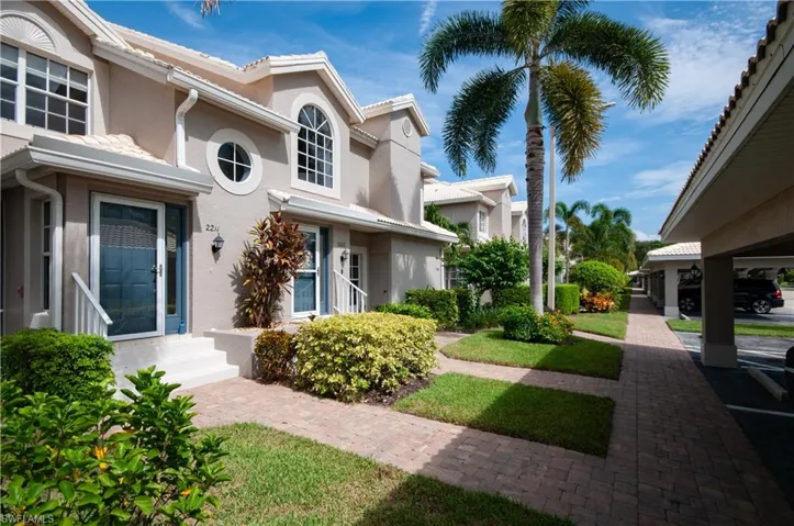 28072 Cavendish Ct 2211, Bonita Springs, Florida 34135