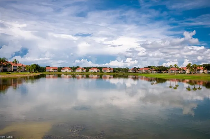 28072 Cavendish Ct 2211, Bonita Springs, Florida 34135