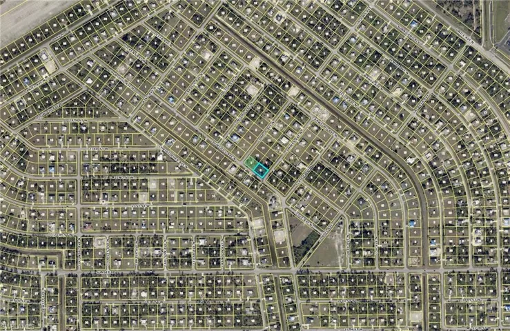 2400 Conroy AVE N, LEHIGH ACRES FL 33971
