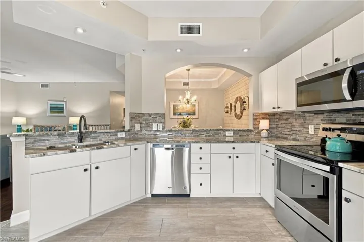 10710 Ravenna Way 205, Fort Myers, Florida 33913