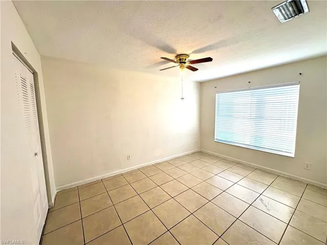 521 Ne 24th Pl 2, Cape Coral, Florida 33909