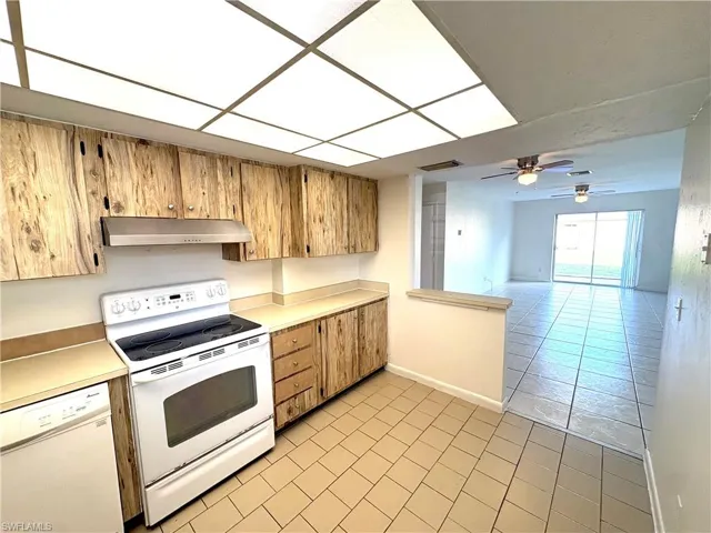 521 Ne 24th Pl 2, Cape Coral, Florida 33909