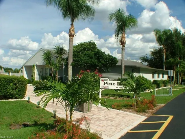 Pine Ridge Club House