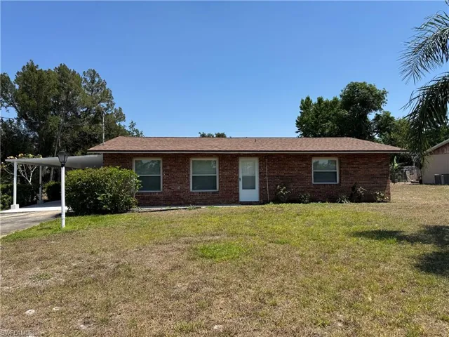 1719  Chapel Hill  ST, Lake Placid, FL 33852