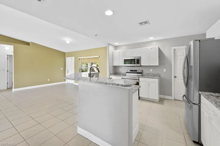 13001  Fourth  ST, Fort Myers, FL 33905