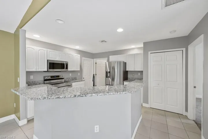 13001  Fourth  ST, Fort Myers, FL 33905
