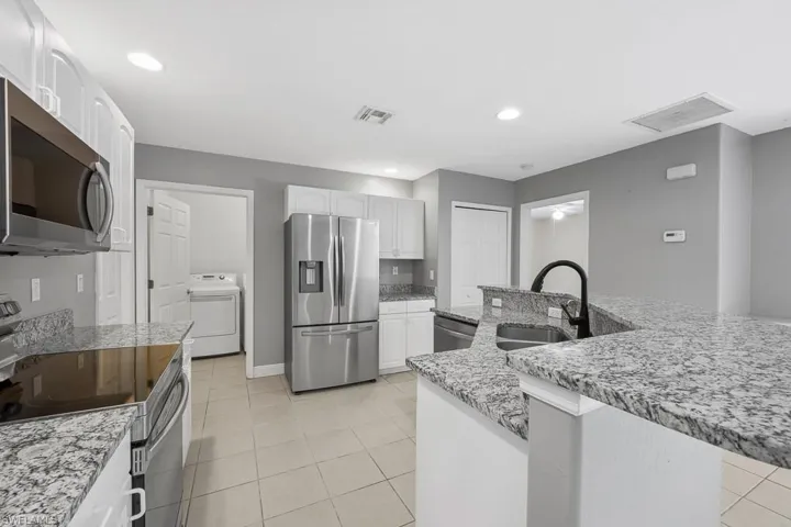 13001  Fourth  ST, Fort Myers, FL 33905
