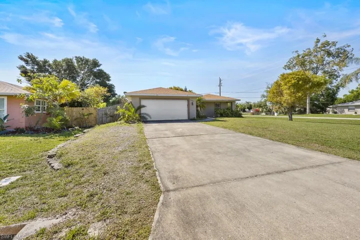 13001  Fourth  ST, Fort Myers, FL 33905
