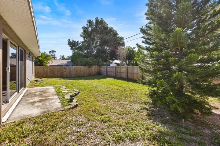 13001  Fourth  ST, Fort Myers, FL 33905