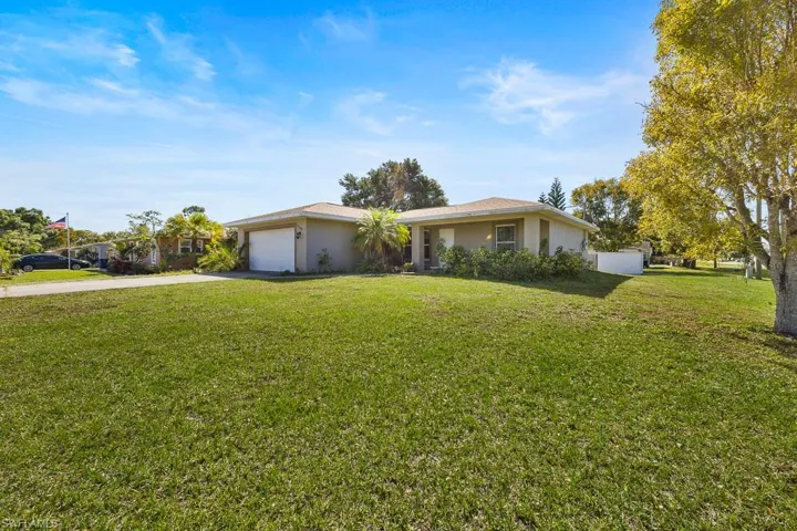 13001  Fourth  ST, Fort Myers, FL 33905