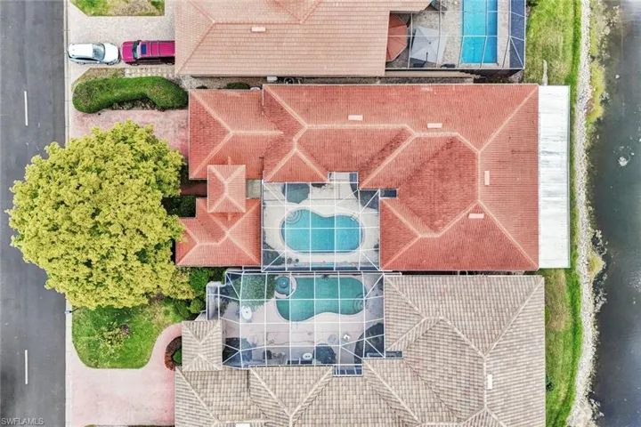 LOOK NO FURTHER! Desirable pool home in the gated community of Spanish Wells Golf & Country Club!