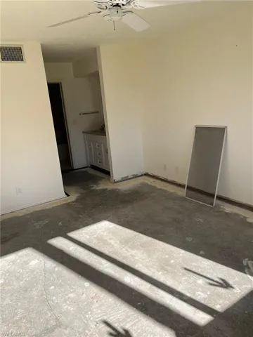 Unfurnished room with ceiling fan