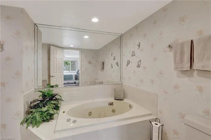 Master Bath Whirlpool Tub