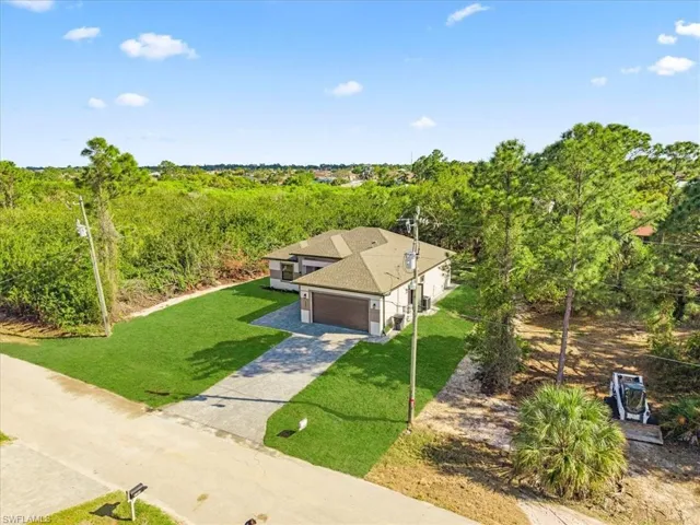 Aerial view of property and surrounding area