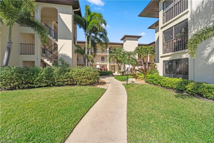 8474 Charter Club CIR # 14, FORT MYERS FL 33919
