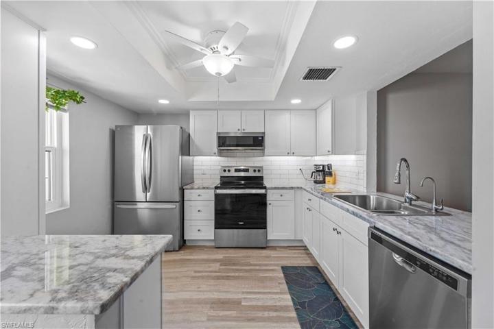 8474 Charter Club CIR # 14, FORT MYERS FL 33919