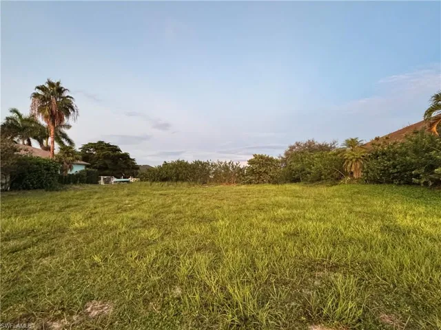1413 Ne 5th Pl, Cape Coral, Florida 33909