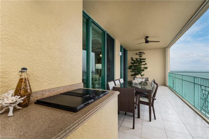 Jenn-Aire Grill on your lanai