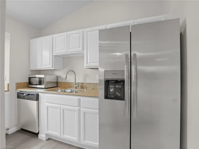 17336  Phlox  DR, Fort Myers, FL 33967