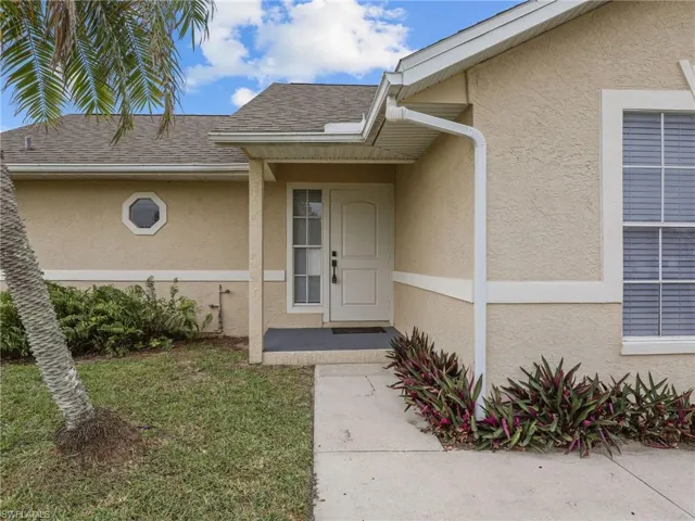 17336  Phlox  DR, Fort Myers, FL 33967