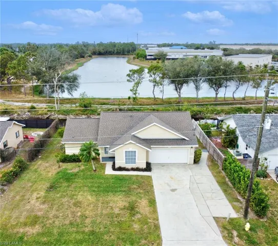 17336  Phlox  DR, Fort Myers, FL 33967