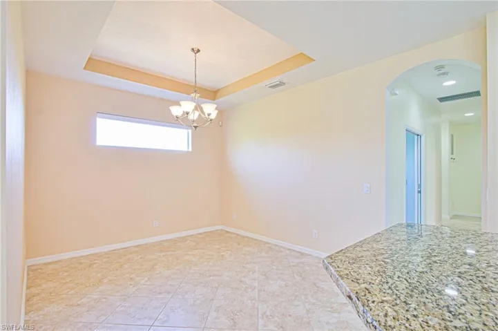 Dinning Area w/tray ceiling