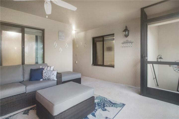 Front entry from stairs to condo door