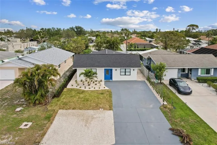 717 95th Ave N, Naples, Florida 34108