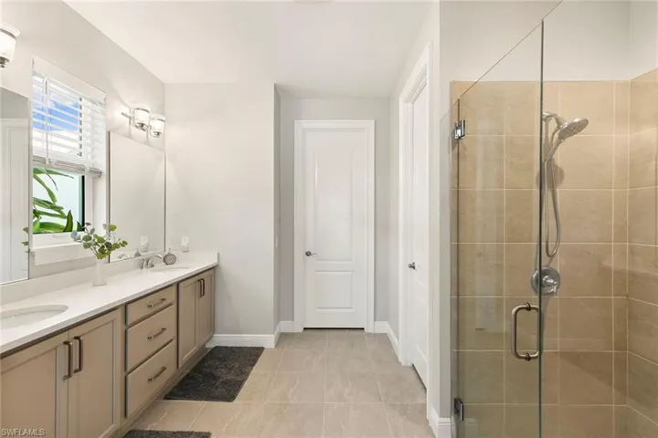 14796 Windward Ln, Naples, Florida 34114