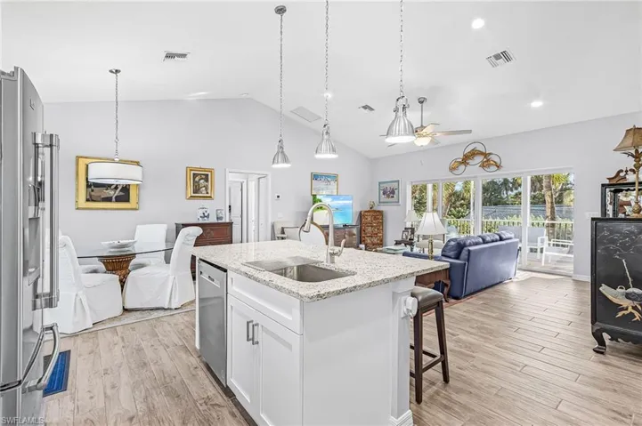9226 Kincaid Ct, Sanibel, Florida 33957