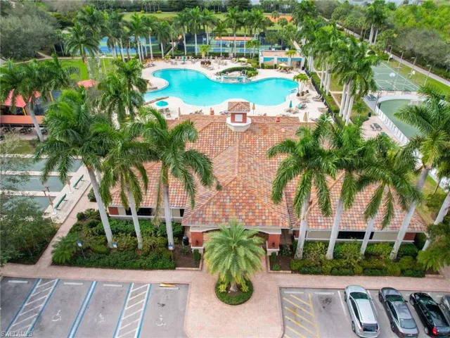 Clubhouse - Community Pool